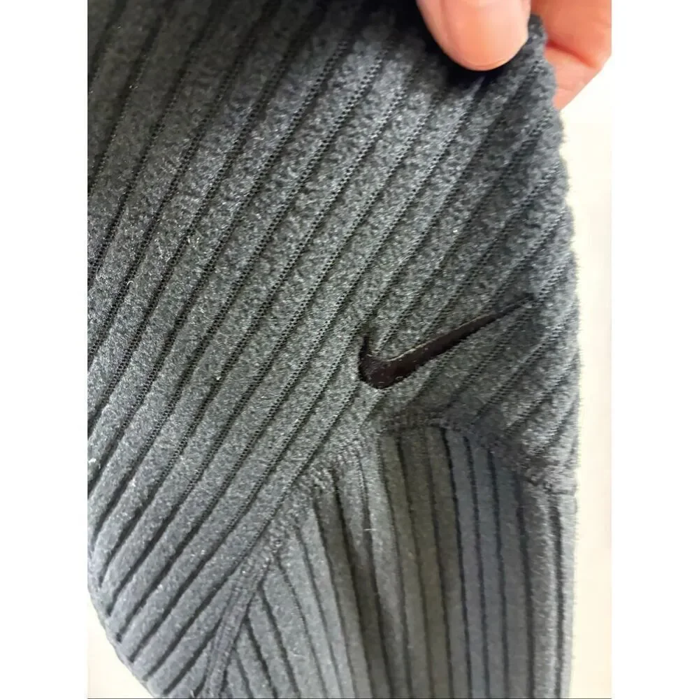 NIKE PRO NWT Hyper Warm Tight Fit Ribbed Leggings in Black Size XS